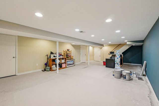 8207 Copperfield Drive, Columbus, OH 43235