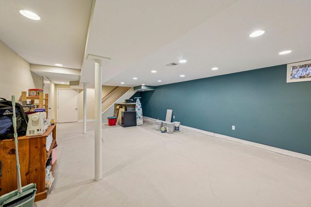 8207 Copperfield Drive, Columbus, OH 43235