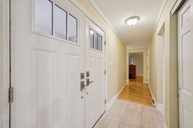 8207 Copperfield Drive, Columbus, OH 43235