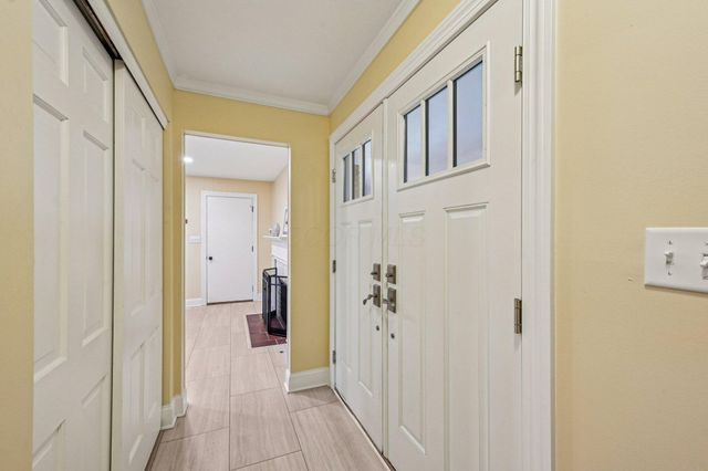 8207 Copperfield Drive, Columbus, OH 43235