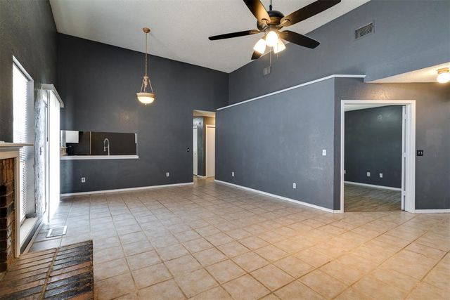 7740 Doris Drive, Oklahoma City, OK 73162