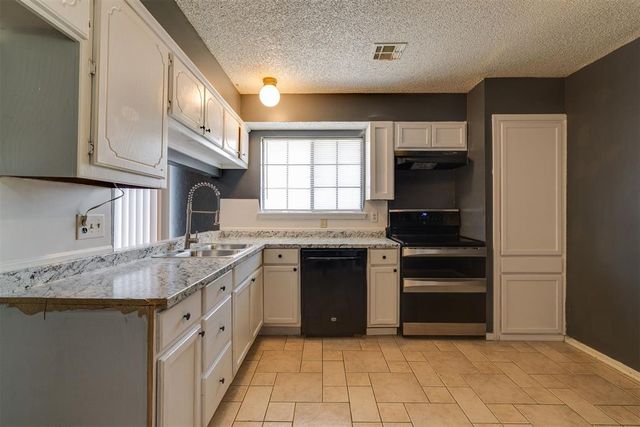 7740 Doris Drive, Oklahoma City, OK 73162
