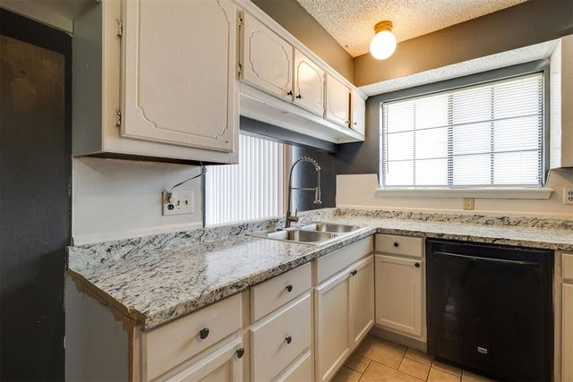 7740 Doris Drive, Oklahoma City, OK 73162