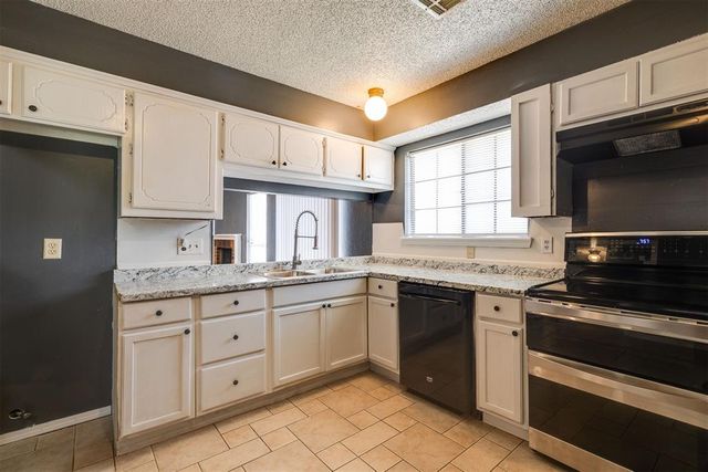 7740 Doris Drive, Oklahoma City, OK 73162