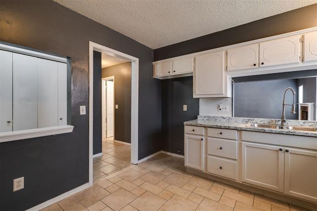 7740 Doris Drive, Oklahoma City, OK 73162