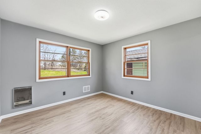 1697 Rose Place, Roseville, MN 55113