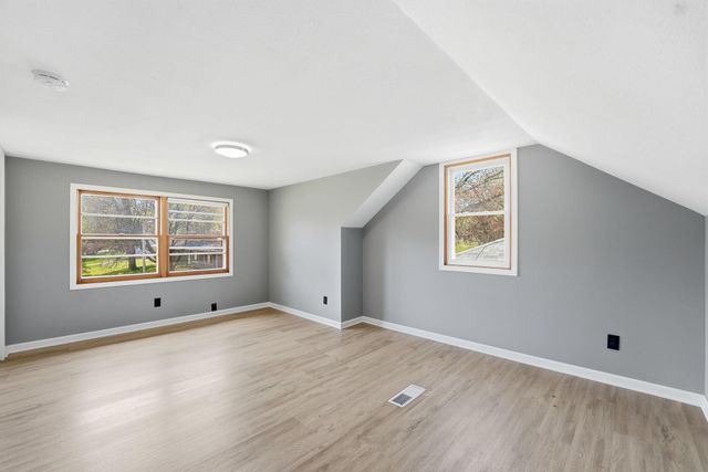 1697 Rose Place, Roseville, MN 55113