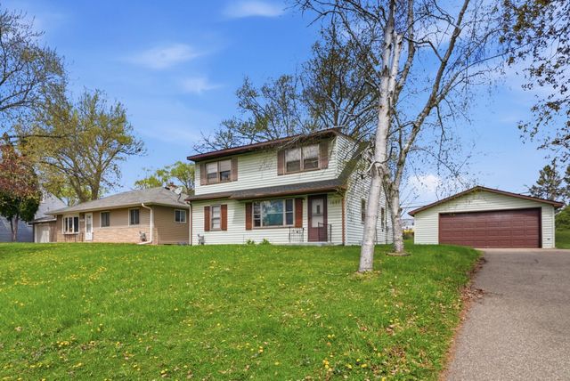 1697 Rose Place, Roseville, MN 55113
