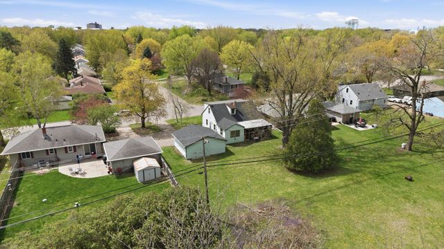 1697 Rose Place, Roseville, MN 55113