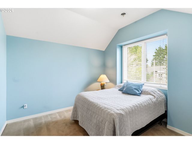 2484 MARYLSHIRE Ln, Lake Oswego, OR 97034