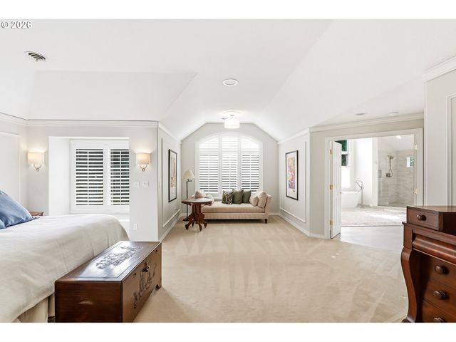 2484 MARYLSHIRE Ln, Lake Oswego, OR 97034