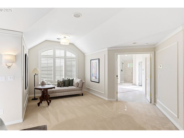 2484 MARYLSHIRE Ln, Lake Oswego, OR 97034