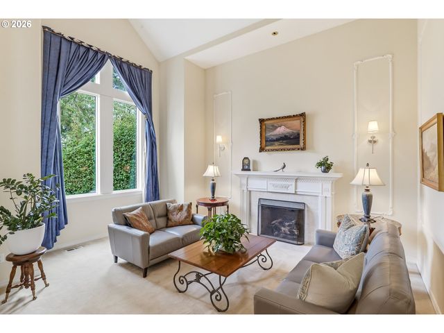 2484 MARYLSHIRE Ln, Lake Oswego, OR 97034