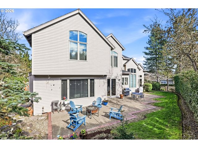 2484 MARYLSHIRE Ln, Lake Oswego, OR 97034