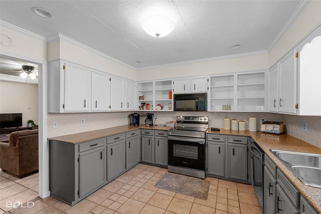 5900 Stockwood Street, Bossier City, LA 71111