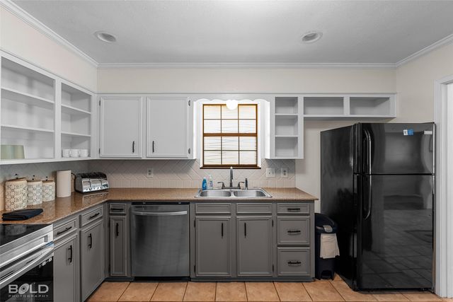 5900 Stockwood Street, Bossier City, LA 71111