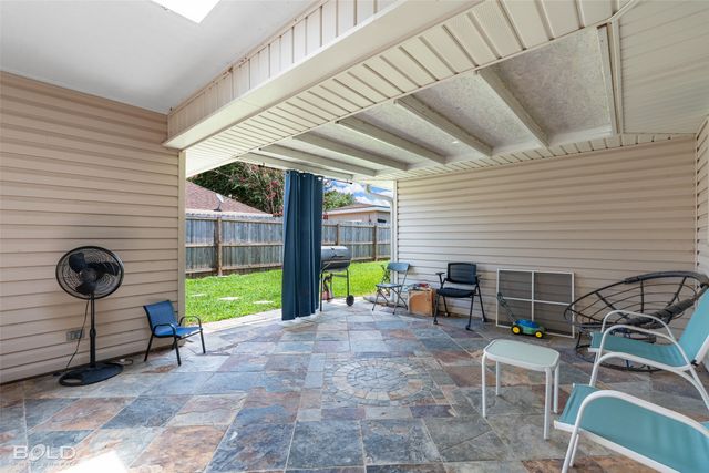 5900 Stockwood Street, Bossier City, LA 71111