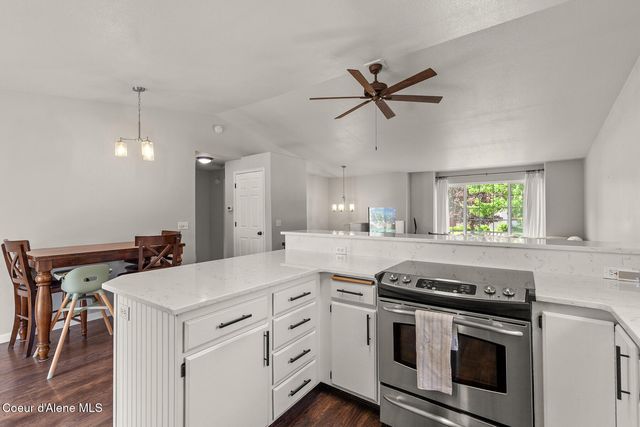 9706 N Ptarmigan DR, Hayden, ID 83835