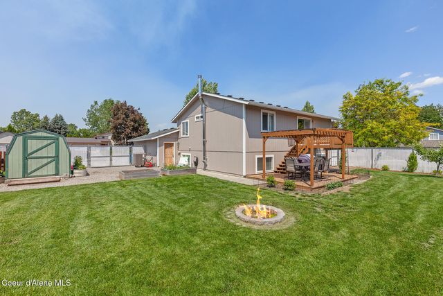 9706 N Ptarmigan DR, Hayden, ID 83835