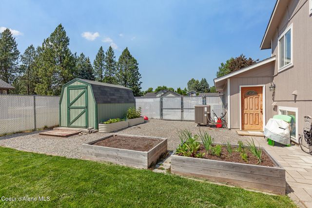 9706 N Ptarmigan DR, Hayden, ID 83835