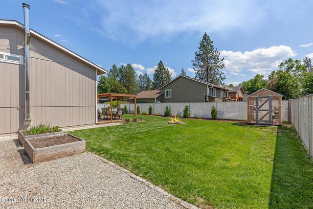 9706 N Ptarmigan DR, Hayden, ID 83835