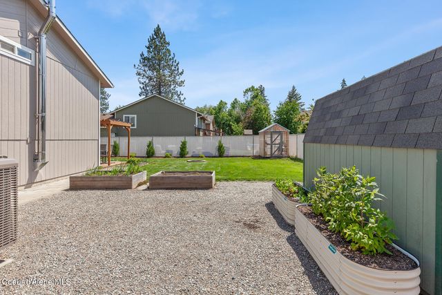 9706 N Ptarmigan DR, Hayden, ID 83835