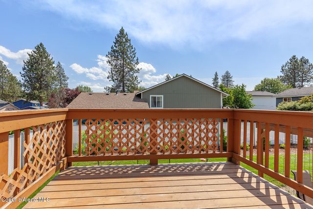 9706 N Ptarmigan DR, Hayden, ID 83835