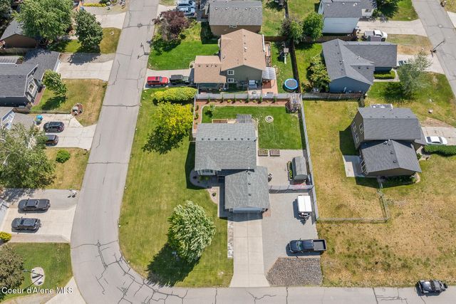 9706 N Ptarmigan DR, Hayden, ID 83835