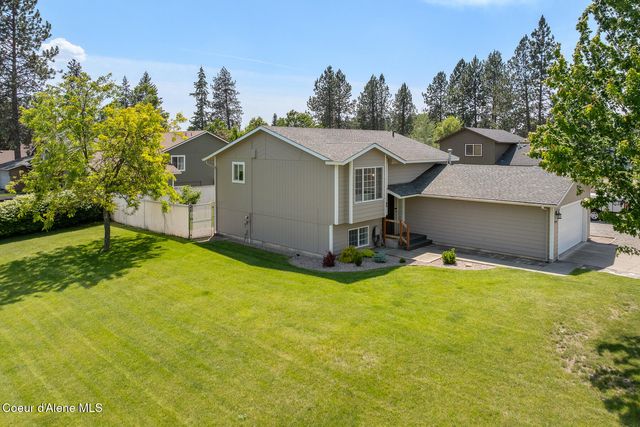 9706 N Ptarmigan DR, Hayden, ID 83835