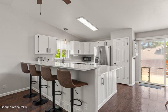9706 N Ptarmigan DR, Hayden, ID 83835