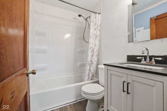 2279 Berne Avenue, Terre Haute, IN 47805