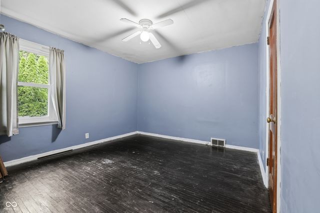 2279 Berne Avenue, Terre Haute, IN 47805