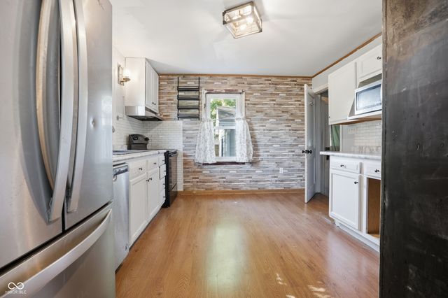 2279 Berne Avenue, Terre Haute, IN 47805