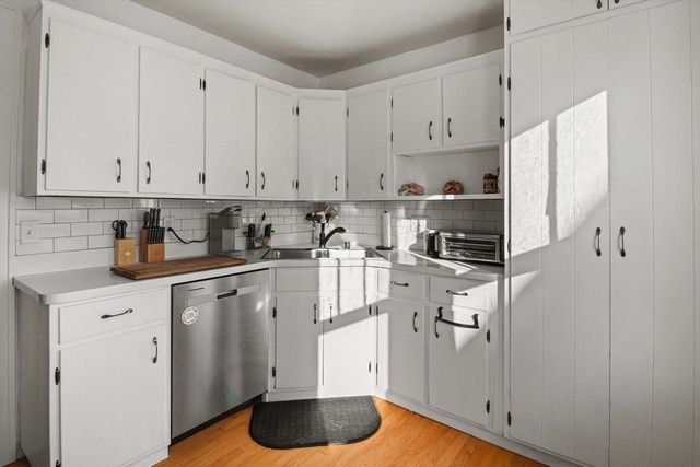 1420 E Main STREET, Watertown, WI 53094