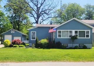 233 S Point Drive, Avon Lake, OH 44012