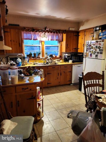 302 DILLER RD, Hanover, PA 17331