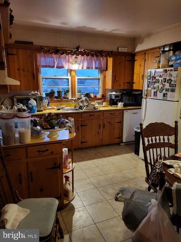 302 DILLER RD, Hanover, PA 17331