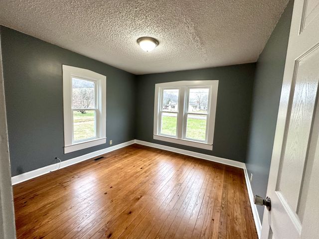 3003 Tyree Springs Rd, Hendersonville, TN 37075