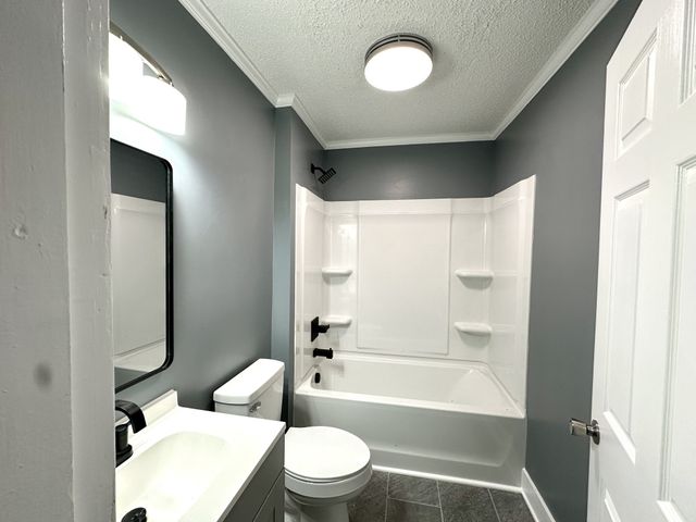 3003 Tyree Springs Rd, Hendersonville, TN 37075