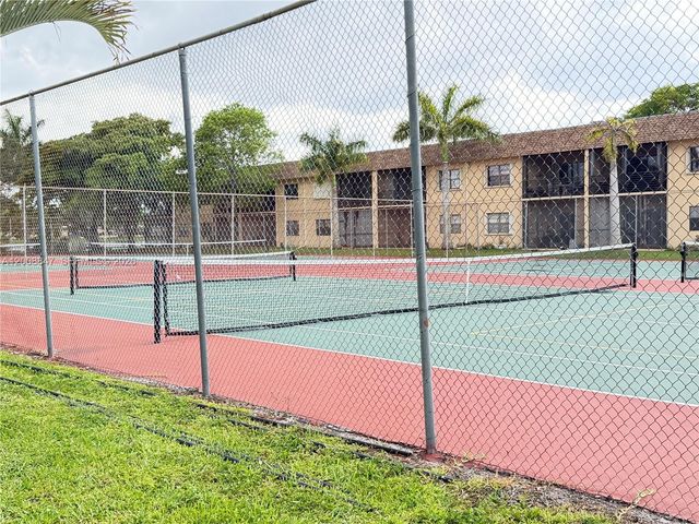 101 Berkley Rd 101, Hollywood, FL 33024
