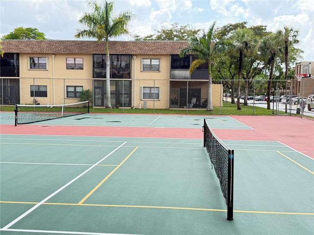 101 Berkley Rd 101, Hollywood, FL 33024