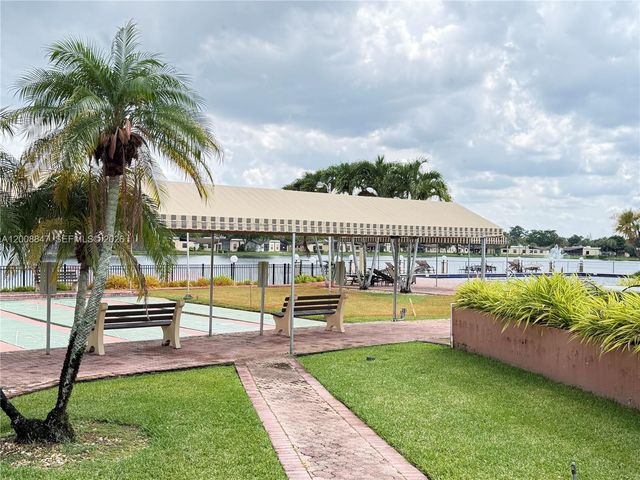 101 Berkley Rd 101, Hollywood, FL 33024