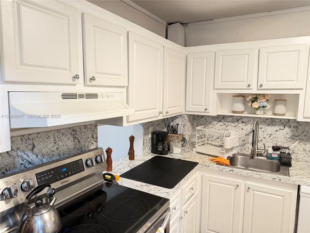 101 Berkley Rd 101, Hollywood, FL 33024