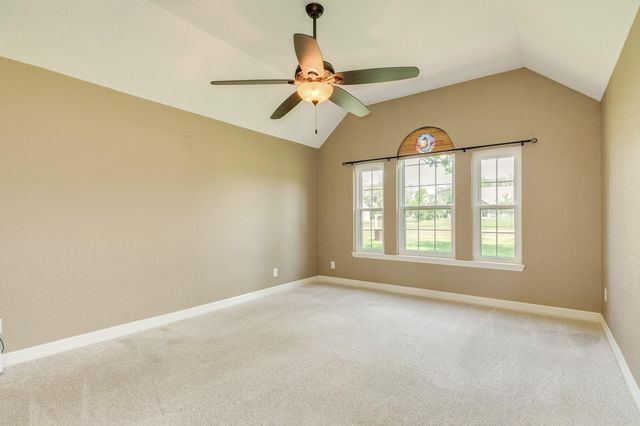 154 Horse Shoe Trail, Angleton, TX 77515