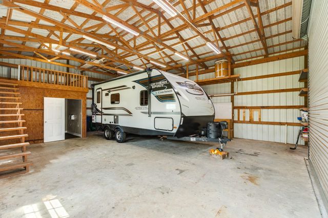 154 Horse Shoe Trail, Angleton, TX 77515