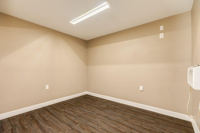 154 Horse Shoe Trail, Angleton, TX 77515