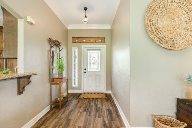 154 Horse Shoe Trail, Angleton, TX 77515