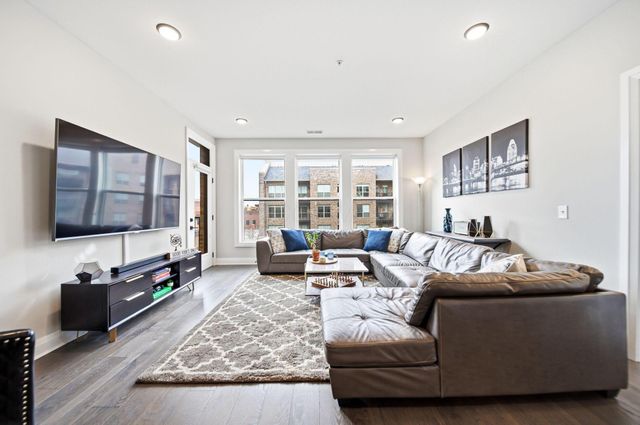 751 N 6th Street, 205, Columbus, OH 43215