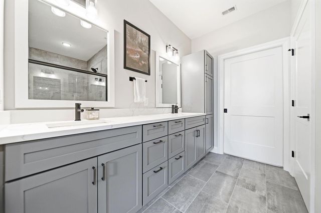 751 N 6th Street, 205, Columbus, OH 43215