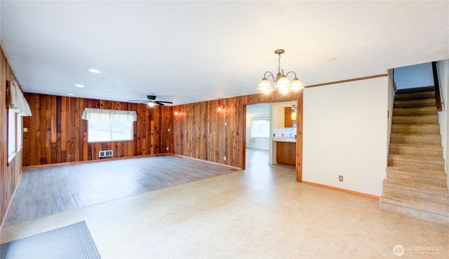 170 E Lakeland Drive, Allyn, WA 98524